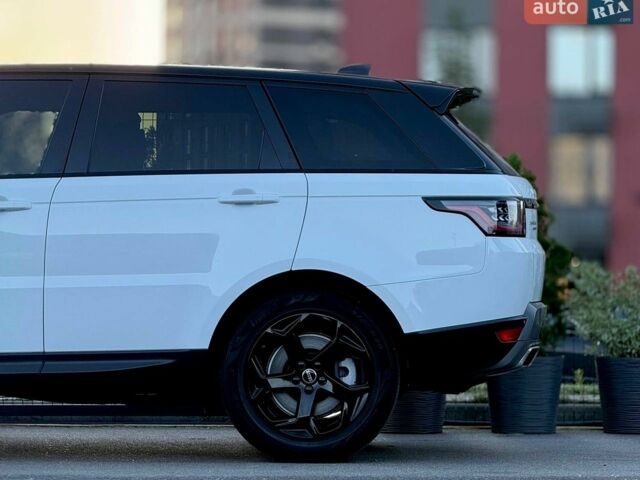 Білий Ленд Ровер Range Rover Sport, об'ємом двигуна 3 л та пробігом 144 тис. км за 32900 $, фото 12 на Automoto.ua