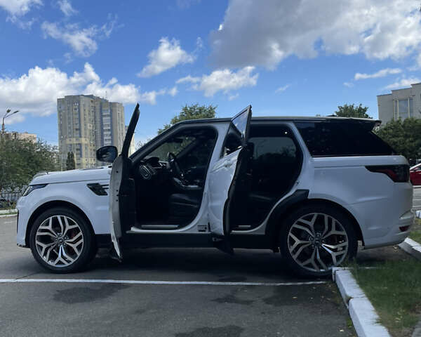 Білий Ленд Ровер Range Rover Sport, об'ємом двигуна 3 л та пробігом 130 тис. км за 35600 $, фото 7 на Automoto.ua
