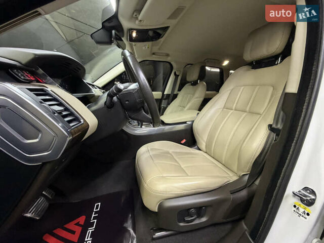 Ленд Ровер Рендж Ровер Спорт 2018 в Одессе на Automoto.ua Белый Ленд Ровер Рендж Ровер Спорт, объемом двигателя 2 л и пробегом 51 тыс. км за 45900 $, фото 18 на Automoto.ua