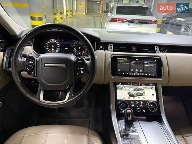 Білий Ленд Ровер Range Rover Sport, об'ємом двигуна 2 л та пробігом 76 тис. км за 45500 $, фото 46 на Automoto.ua
