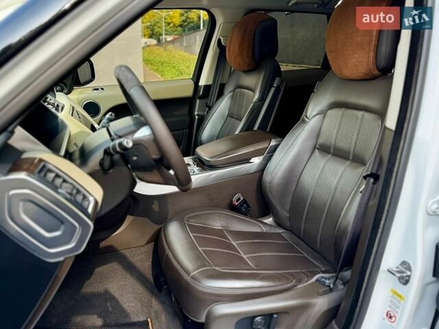 Білий Ленд Ровер Range Rover Sport, об'ємом двигуна 3 л та пробігом 154 тис. км за 38000 $, фото 14 на Automoto.ua