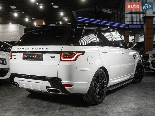 Білий Ленд Ровер Range Rover Sport, об'ємом двигуна 2.99 л та пробігом 99 тис. км за 42000 $, фото 6 на Automoto.ua