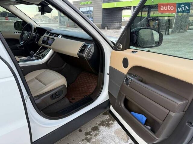 Білий Ленд Ровер Range Rover Sport, об'ємом двигуна 3 л та пробігом 142 тис. км за 34900 $, фото 50 на Automoto.ua