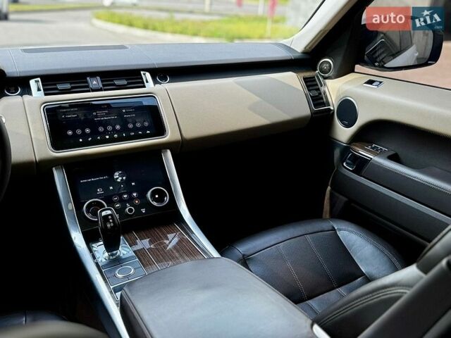 Білий Ленд Ровер Range Rover Sport, об'ємом двигуна 3 л та пробігом 154 тис. км за 38000 $, фото 24 на Automoto.ua