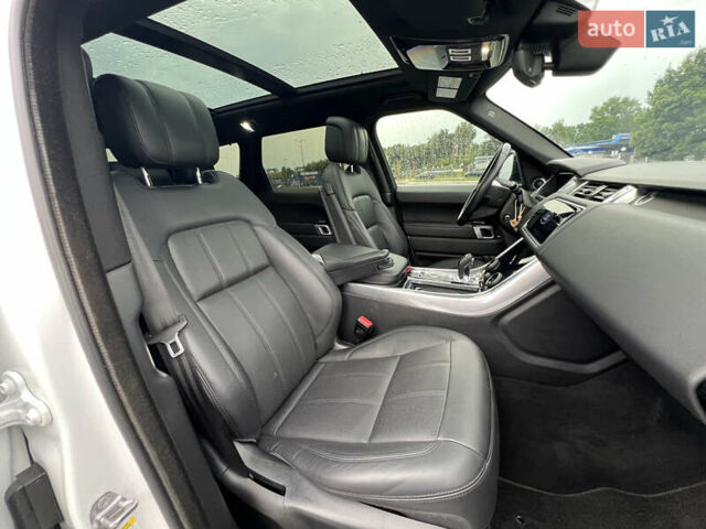 Белый Ленд Ровер Рендж Ровер Спорт, объемом двигателя 3 л и пробегом 106 тыс. км за 39900 $, фото 32 на Automoto.ua