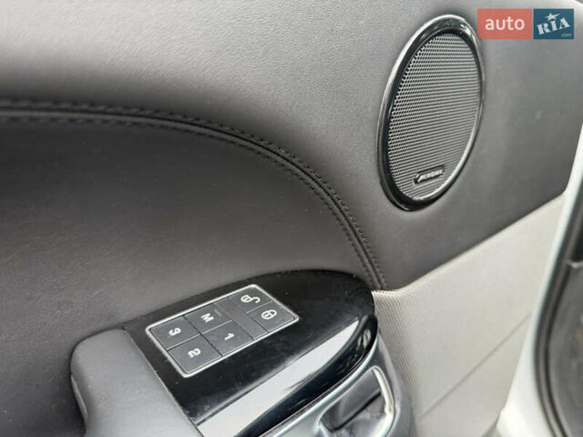 Білий Ленд Ровер Range Rover Sport, об'ємом двигуна 3 л та пробігом 96 тис. км за 37500 $, фото 76 на Automoto.ua