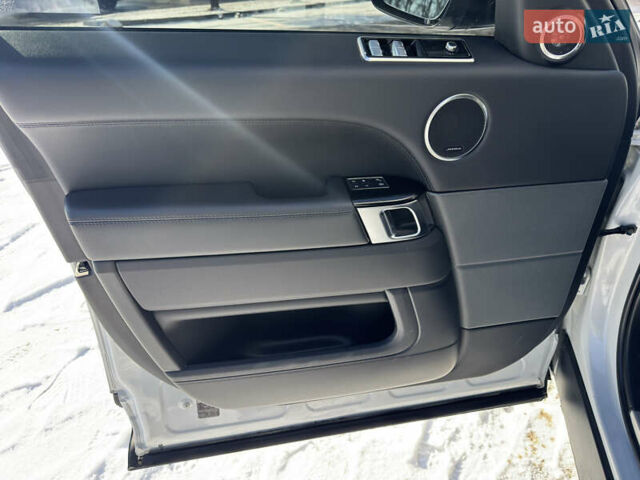 Білий Ленд Ровер Range Rover Sport, об'ємом двигуна 3 л та пробігом 76 тис. км за 45000 $, фото 17 на Automoto.ua
