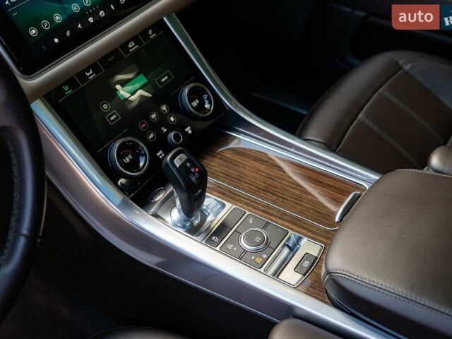 Білий Ленд Ровер Range Rover Sport, об'ємом двигуна 2.99 л та пробігом 122 тис. км за 38999 $, фото 26 на Automoto.ua