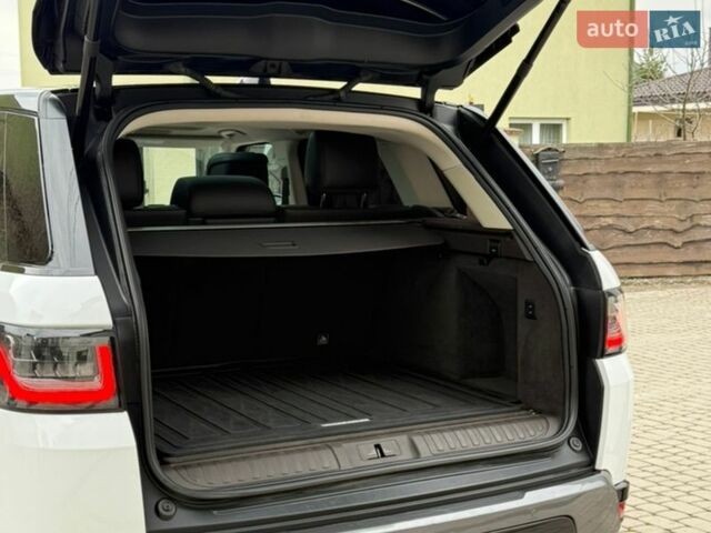 Білий Ленд Ровер Range Rover Sport, об'ємом двигуна 2 л та пробігом 133 тис. км за 37500 $, фото 11 на Automoto.ua