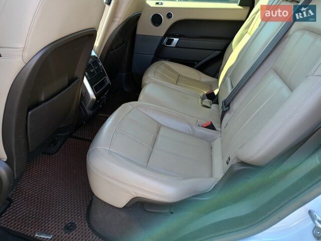 Белый Ленд Ровер Рендж Ровер Спорт, объемом двигателя 2 л и пробегом 120 тыс. км за 38400 $, фото 21 на Automoto.ua