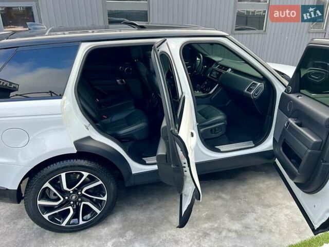 Білий Ленд Ровер Range Rover Sport, об'ємом двигуна 3 л та пробігом 179 тис. км за 34900 $, фото 84 на Automoto.ua