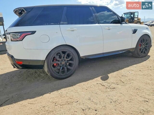 Білий Ленд Ровер Range Rover Sport, об'ємом двигуна 0 л та пробігом 122 тис. км за 14000 $, фото 4 на Automoto.ua