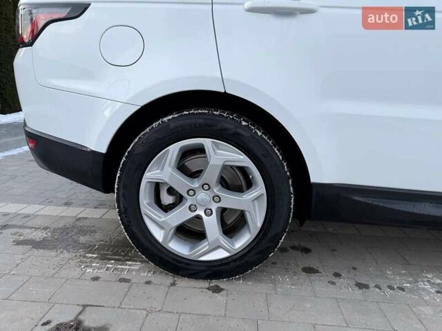 Білий Ленд Ровер Range Rover Sport, об'ємом двигуна 3 л та пробігом 142 тис. км за 34900 $, фото 12 на Automoto.ua