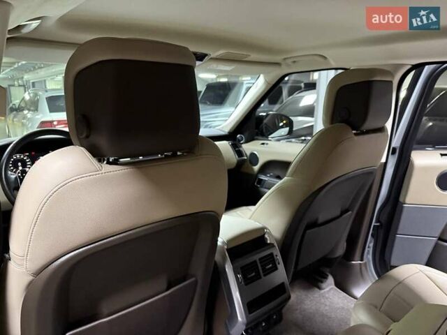 Білий Ленд Ровер Range Rover Sport, об'ємом двигуна 2 л та пробігом 76 тис. км за 45500 $, фото 50 на Automoto.ua