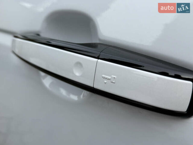 Білий Ленд Ровер Range Rover Sport, об'ємом двигуна 3 л та пробігом 96 тис. км за 37500 $, фото 92 на Automoto.ua