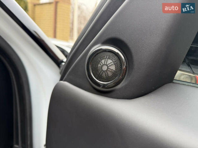 Білий Ленд Ровер Range Rover Sport, об'ємом двигуна 3 л та пробігом 96 тис. км за 37500 $, фото 35 на Automoto.ua