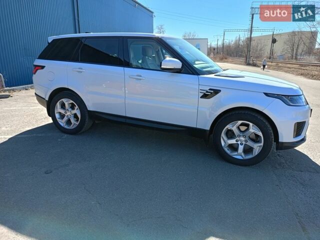 Белый Ленд Ровер Рендж Ровер Спорт, объемом двигателя 2 л и пробегом 120 тыс. км за 38400 $, фото 5 на Automoto.ua