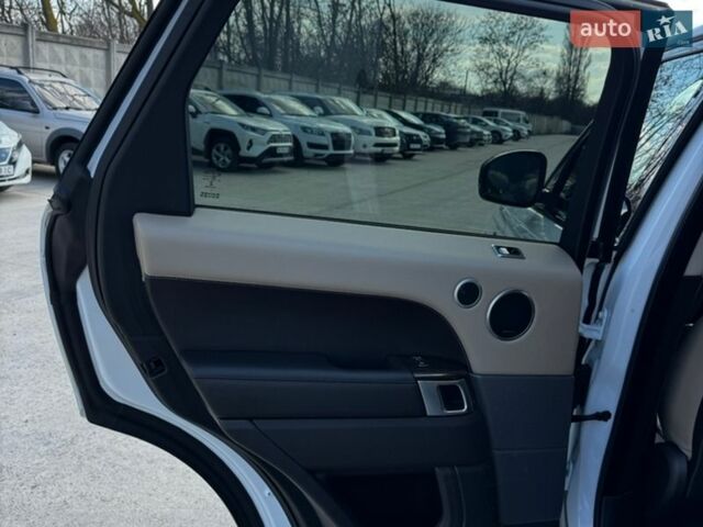 Белый Ленд Ровер Рендж Ровер Спорт, объемом двигателя 2.99 л и пробегом 98 тыс. км за 48500 $, фото 18 на Automoto.ua