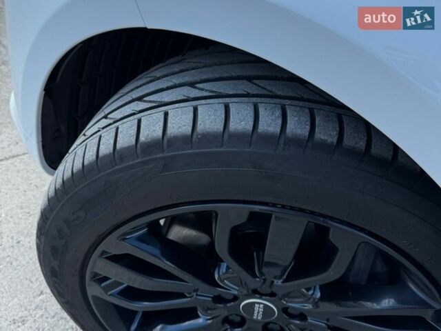 Белый Ленд Ровер Рендж Ровер Спорт, объемом двигателя 2.99 л и пробегом 98 тыс. км за 48500 $, фото 13 на Automoto.ua