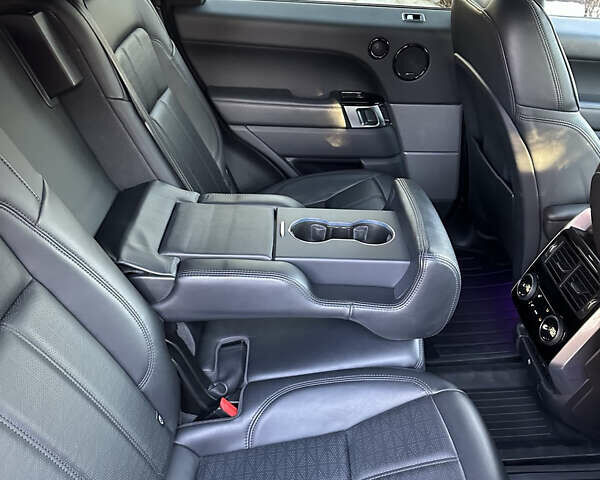Білий Ленд Ровер Range Rover Sport, об'ємом двигуна 3 л та пробігом 96 тис. км за 37500 $, фото 97 на Automoto.ua