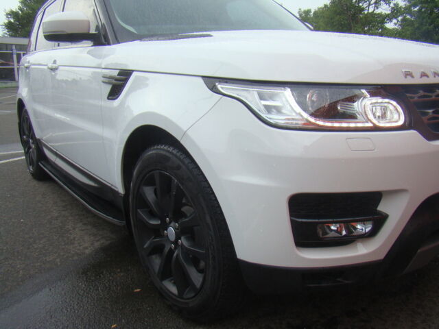 Білий Ленд Ровер Range Rover Sport, об'ємом двигуна 3 л та пробігом 35 тис. км за 71000 $, фото 2 на Automoto.ua