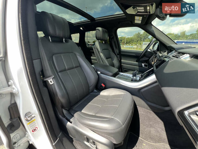 Белый Ленд Ровер Рендж Ровер Спорт, объемом двигателя 3 л и пробегом 106 тыс. км за 39900 $, фото 16 на Automoto.ua