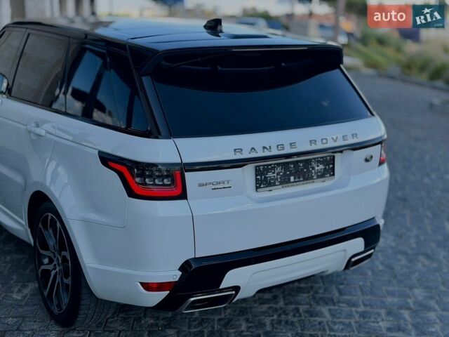 Білий Ленд Ровер Range Rover Sport, об'ємом двигуна 2.99 л та пробігом 210 тис. км за 34900 $, фото 37 на Automoto.ua