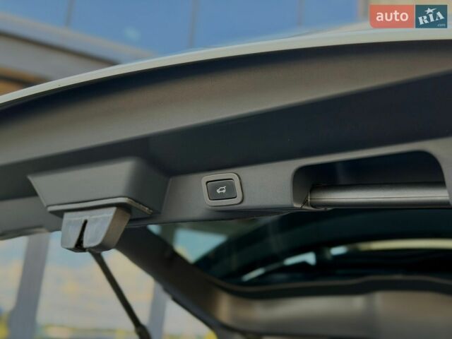 Білий Ленд Ровер Range Rover Sport, об'ємом двигуна 2.99 л та пробігом 210 тис. км за 29500 $, фото 47 на Automoto.ua