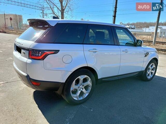 Белый Ленд Ровер Рендж Ровер Спорт, объемом двигателя 2 л и пробегом 120 тыс. км за 38400 $, фото 7 на Automoto.ua