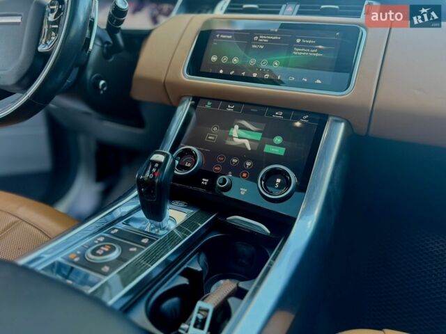 Білий Ленд Ровер Range Rover Sport, об'ємом двигуна 2.99 л та пробігом 210 тис. км за 29500 $, фото 76 на Automoto.ua