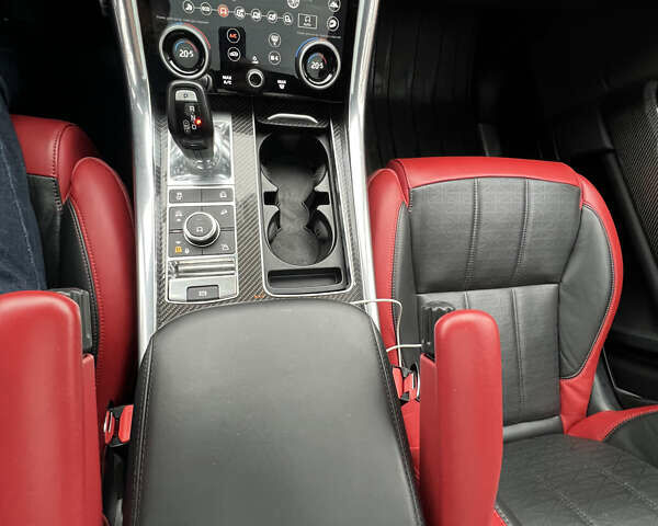 Белый Ленд Ровер Рендж Ровер Спорт, объемом двигателя 5 л и пробегом 100 тыс. км за 58000 $, фото 39 на Automoto.ua