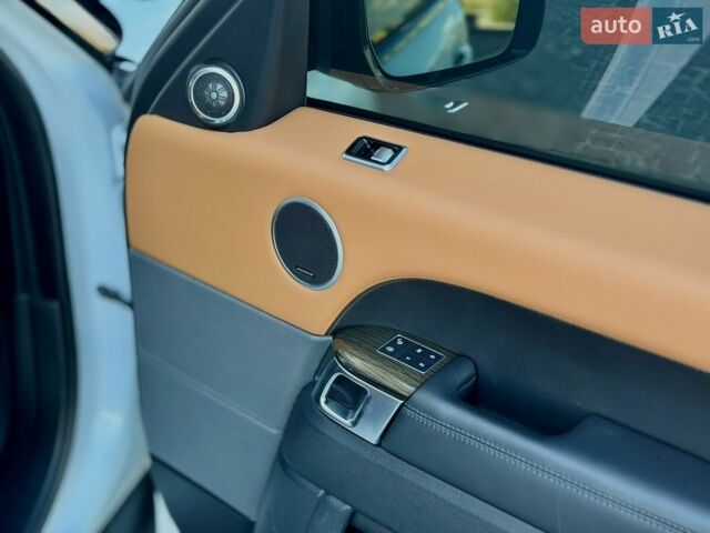 Білий Ленд Ровер Range Rover Sport, об'ємом двигуна 2.99 л та пробігом 210 тис. км за 29500 $, фото 80 на Automoto.ua