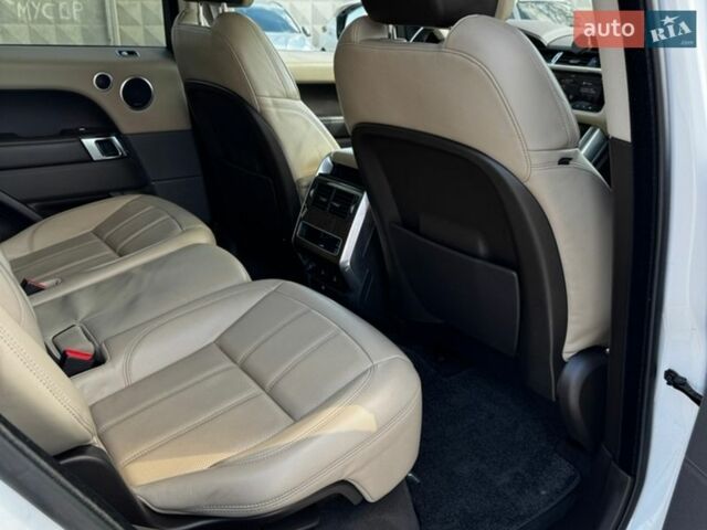 Белый Ленд Ровер Рендж Ровер Спорт, объемом двигателя 2.99 л и пробегом 98 тыс. км за 48500 $, фото 27 на Automoto.ua