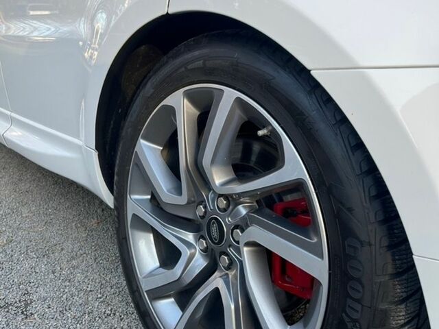 Білий Ленд Ровер Range Rover Sport, об'ємом двигуна 3 л та пробігом 130 тис. км за 37000 $, фото 23 на Automoto.ua