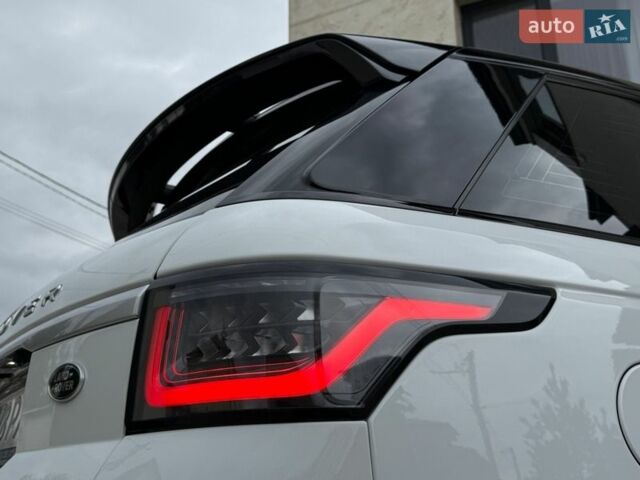 Білий Ленд Ровер Range Rover Sport, об'ємом двигуна 2 л та пробігом 133 тис. км за 37500 $, фото 41 на Automoto.ua