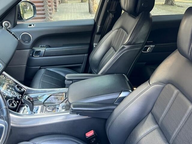 Білий Ленд Ровер Range Rover Sport, об'ємом двигуна 3 л та пробігом 130 тис. км за 37000 $, фото 30 на Automoto.ua