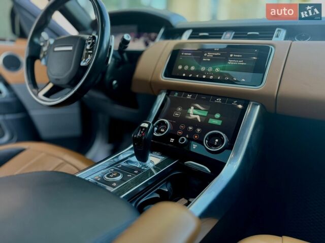 Білий Ленд Ровер Range Rover Sport, об'ємом двигуна 2.99 л та пробігом 210 тис. км за 34900 $, фото 74 на Automoto.ua