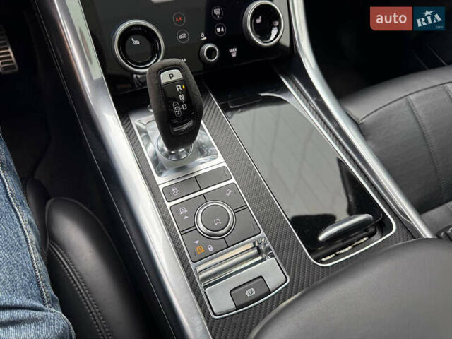 Белый Ленд Ровер Рендж Ровер Спорт, объемом двигателя 3 л и пробегом 93 тыс. км за 39500 $, фото 8 на Automoto.ua