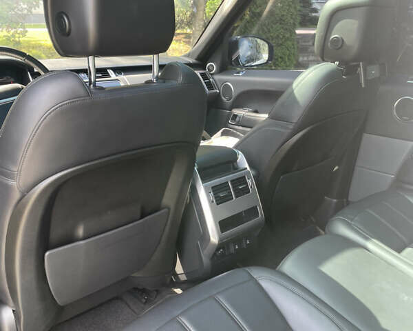 Білий Ленд Ровер Range Rover Sport, об'ємом двигуна 3 л та пробігом 130 тис. км за 35600 $, фото 20 на Automoto.ua