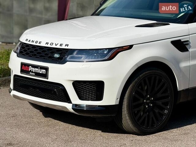 Білий Ленд Ровер Range Rover Sport, об'ємом двигуна 3 л та пробігом 154 тис. км за 38000 $, фото 10 на Automoto.ua