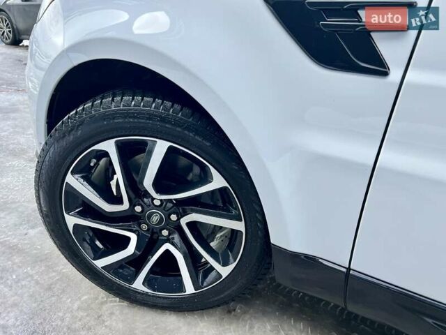 Білий Ленд Ровер Range Rover Sport, об'ємом двигуна 3 л та пробігом 179 тис. км за 34900 $, фото 78 на Automoto.ua