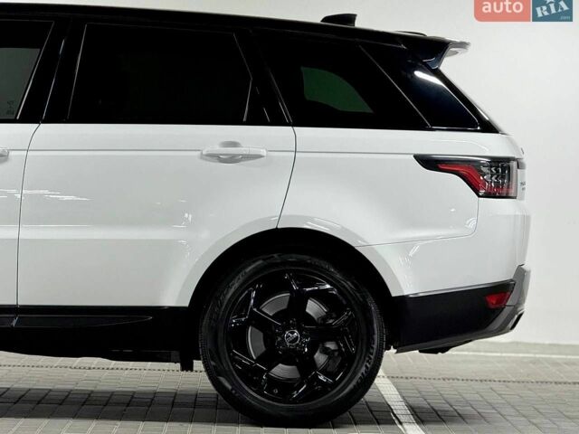 Білий Ленд Ровер Range Rover Sport, об'ємом двигуна 3 л та пробігом 144 тис. км за 31500 $, фото 11 на Automoto.ua