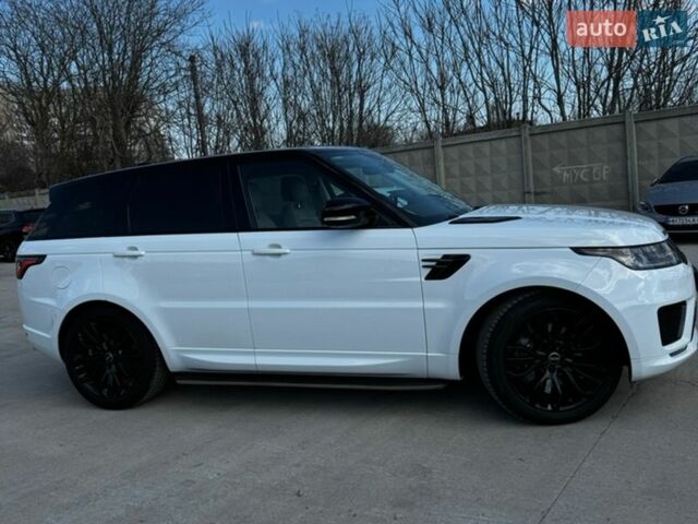 Белый Ленд Ровер Рендж Ровер Спорт, объемом двигателя 2.99 л и пробегом 98 тыс. км за 48500 $, фото 2 на Automoto.ua