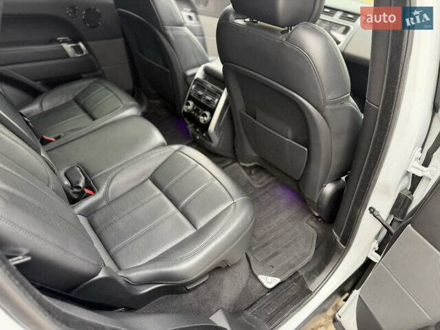 Білий Ленд Ровер Range Rover Sport, об'ємом двигуна 3 л та пробігом 96 тис. км за 37500 $, фото 57 на Automoto.ua