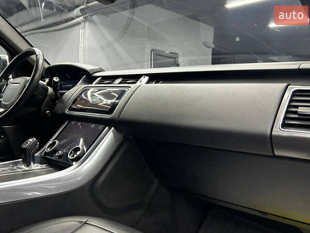 Белый Ленд Ровер Рендж Ровер Спорт, объемом двигателя 3 л и пробегом 207 тыс. км за 34700 $, фото 13 на Automoto.ua