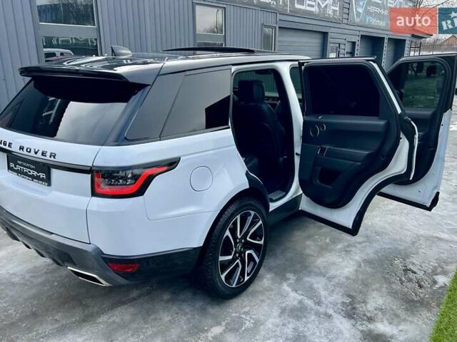 Білий Ленд Ровер Range Rover Sport, об'ємом двигуна 3 л та пробігом 179 тис. км за 34900 $, фото 88 на Automoto.ua