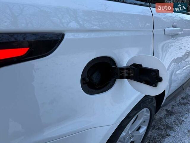 Білий Ленд Ровер Range Rover Sport, об'ємом двигуна 3 л та пробігом 142 тис. км за 34900 $, фото 14 на Automoto.ua
