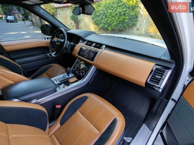 Білий Ленд Ровер Range Rover Sport, об'ємом двигуна 5 л та пробігом 184 тис. км за 42000 $, фото 25 на Automoto.ua