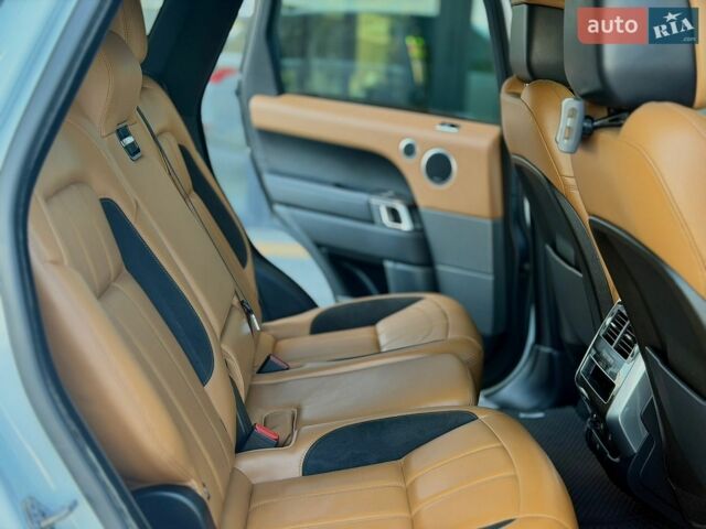 Білий Ленд Ровер Range Rover Sport, об'ємом двигуна 2.99 л та пробігом 210 тис. км за 29500 $, фото 67 на Automoto.ua