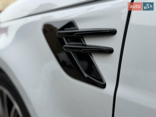 Білий Ленд Ровер Range Rover Sport, об'ємом двигуна 3 л та пробігом 96 тис. км за 37500 $, фото 93 на Automoto.ua